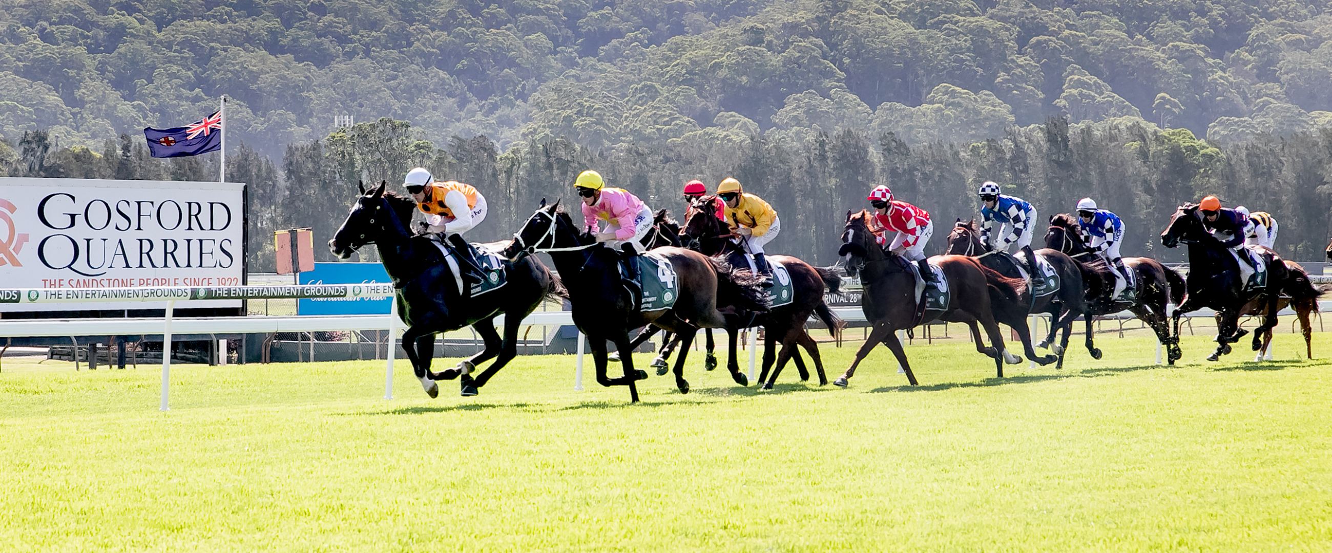 THE ENTRANCE LEAGUES CLUB RACE DAY