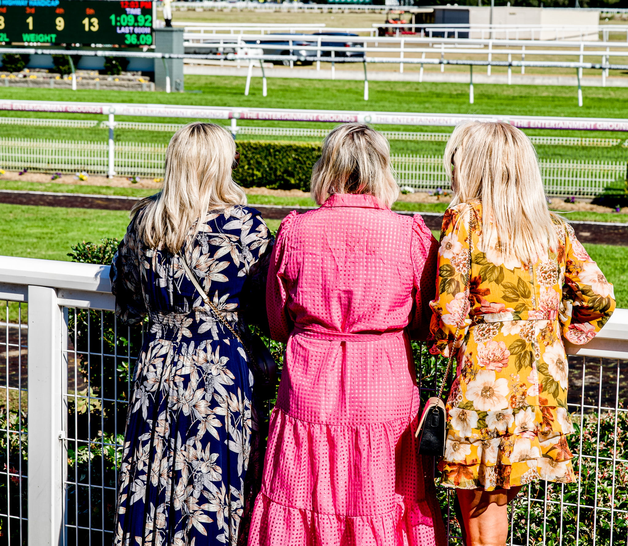 GOSFORD RACE DAY